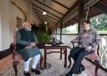 PM Modi Meets Singapore