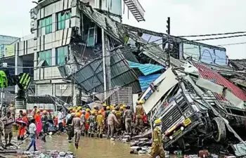 Lucknow Building Collapse Horror