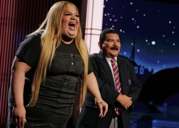 Demure : Jools Lebron